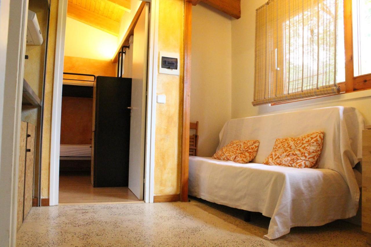 Mas Pages Hostel Sant Esteve De Guialbes Екстериор снимка
