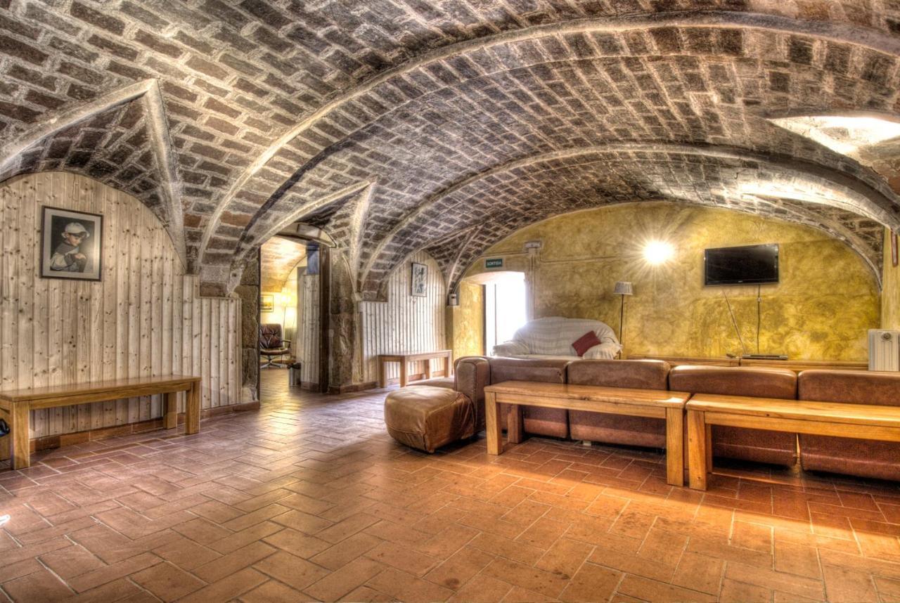 Mas Pages Hostel Sant Esteve De Guialbes Екстериор снимка